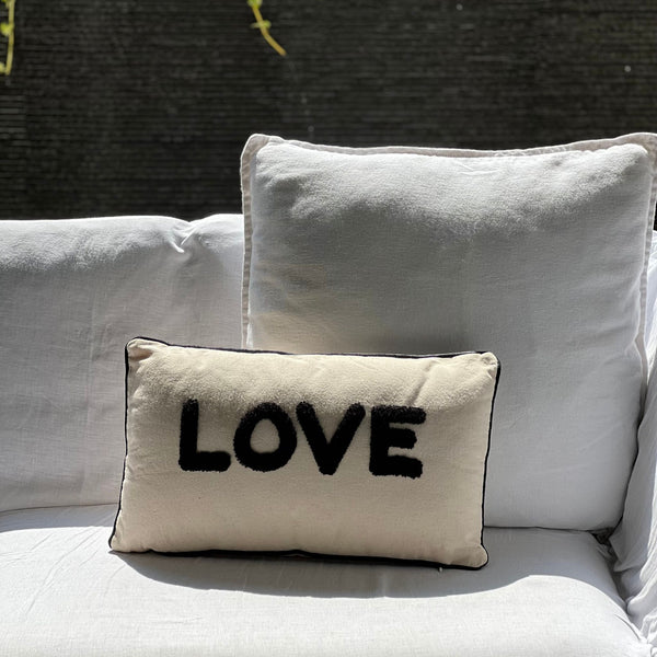 Cushion - Love Black